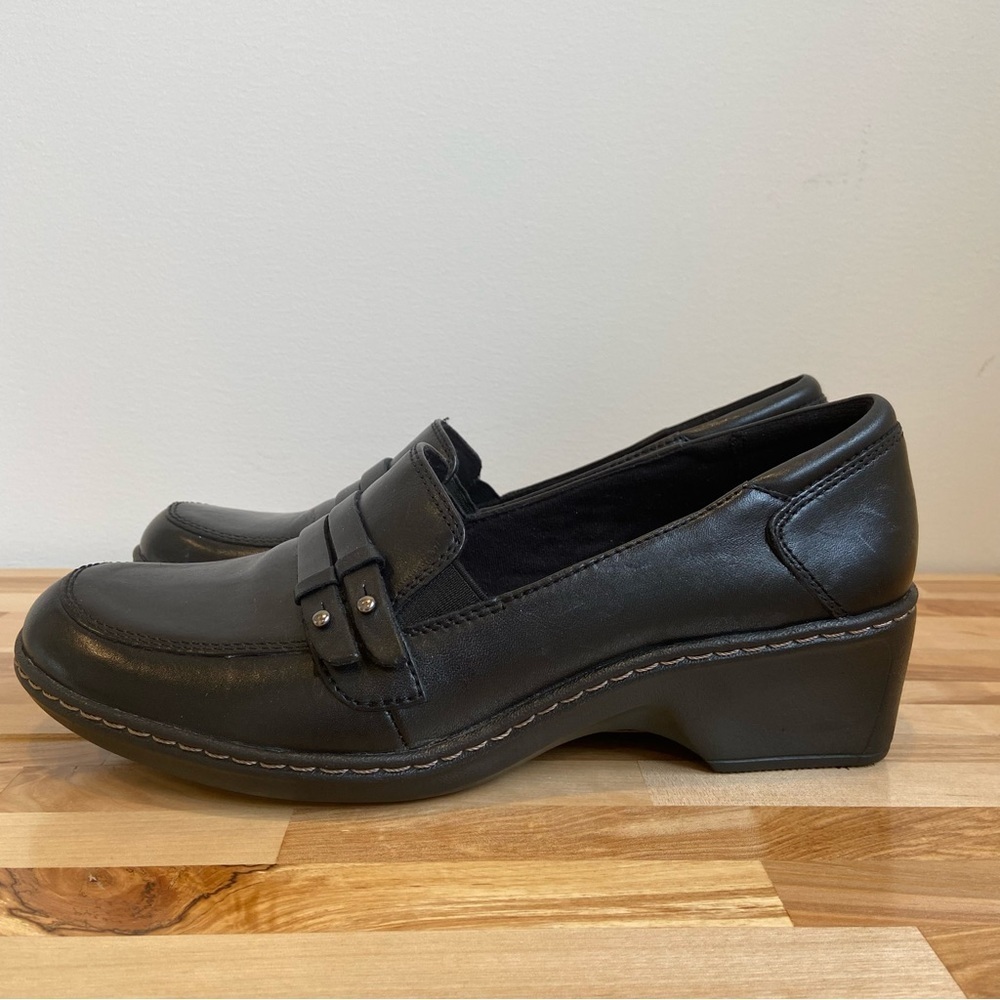 Cobb Hill slip-on shoes by New Balance black leather classic comfortable work 8